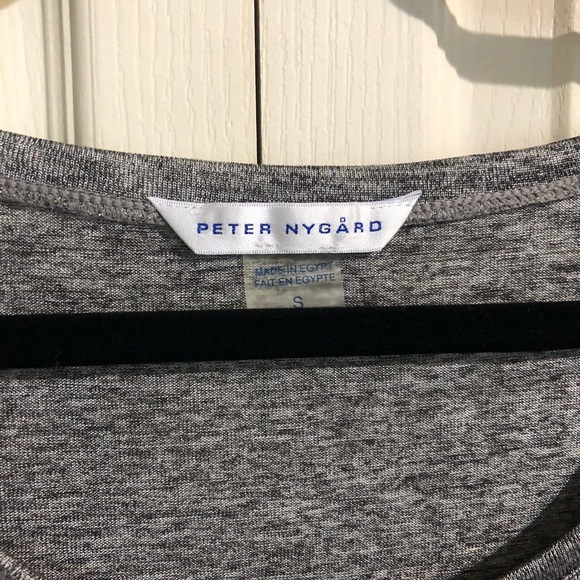 Peter Nygard Silver Gray Sleeveless Top - Picture 2 of 5